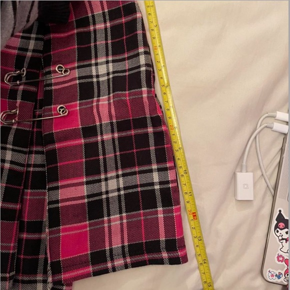 LIP SERVICE PLAID SKIRT - Picture 4 of 4
